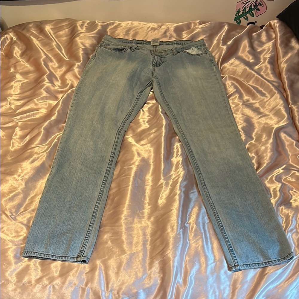 Women’s Light Blue Jeans